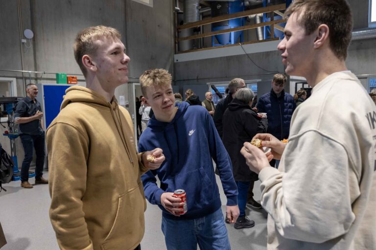 Efterskole Jylland byder på et unikt læringsmiljø: Fjordvangs teknologihus og metalværksted tager form