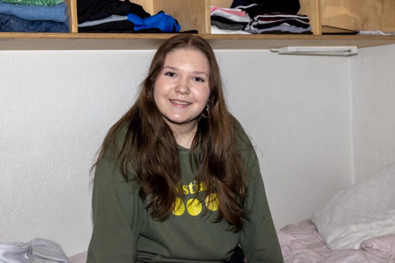 Nellie Stage - Fjordvang Efterskole